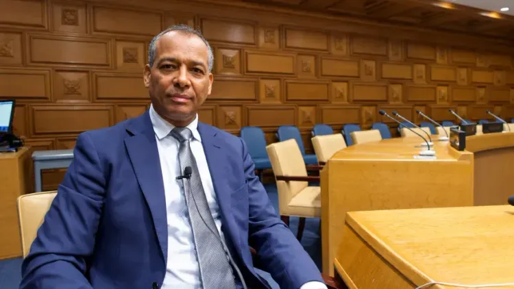 Sidi Omar: “Los refugiados saharauis no son naturales, sino por causa política”