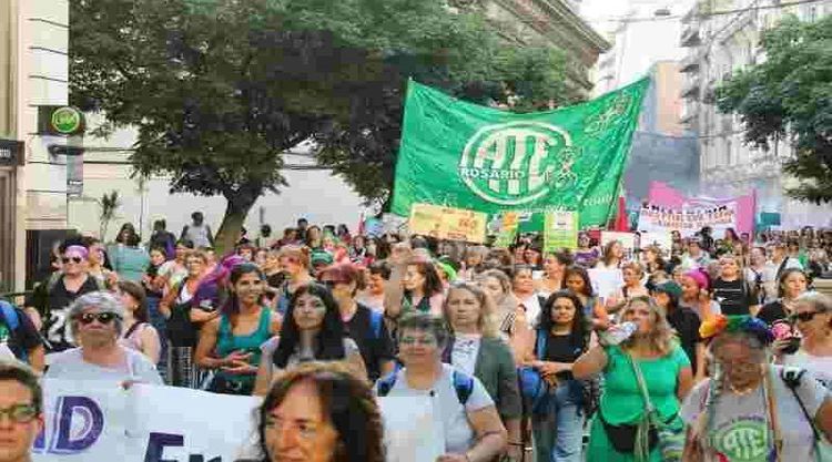 Gremios locales colocarán una carpa de la resistencia en la Plaza San Martín en reclamo por salario, trabajo, salud y educación