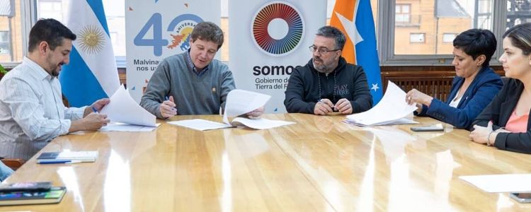 Tierra del Fuego: el SUTEF levantó el paro tras 46 días y las clases vuelven este viernes
