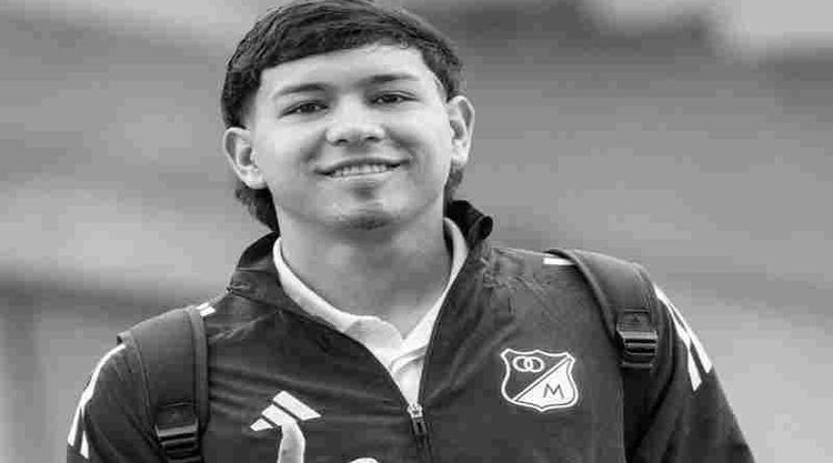 Tristeza en Colombia: murió un futbolista de 18 años tras desplomarse en pleno partido