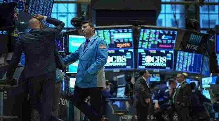 El riesgo país cae casi 10% y ronda los 550 puntos básicos tras la tregua entre EE.UU. e Irán