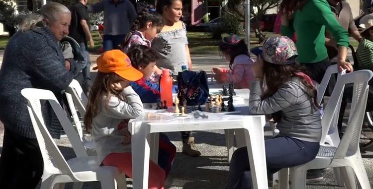 Comienza a delinearse un plan de trabajo para apoyar la práctica de ajedrez en el departamento