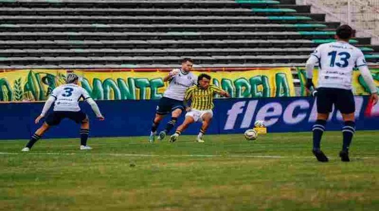 Aldosivi e Independiente Rivadavia empataron en Mar del Plata por el Torneo Apertura
