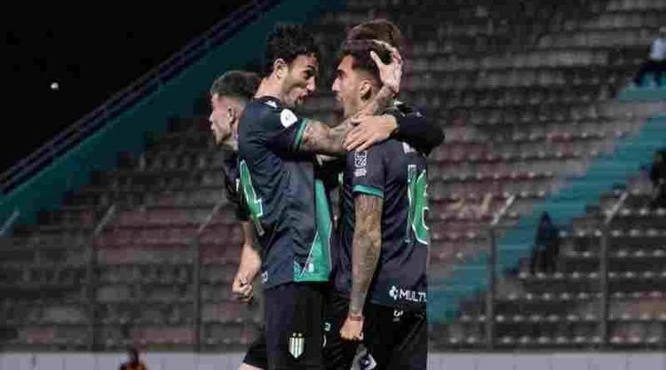 Banfield lo empató sobre el final, eliminó a San Martín de Tucumán por penales y está en octavos de final de la Copa Argentina 2026