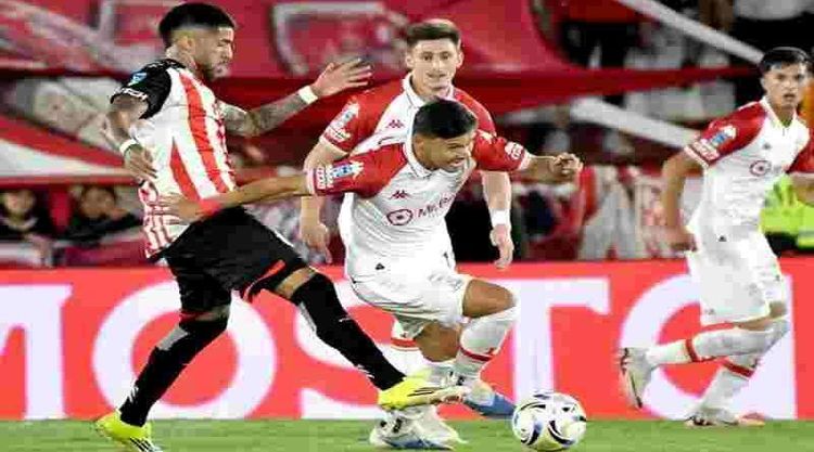 Con polémicas, Barracas Central y Huracán no se sacaron ventajas por el Torneo Apertura