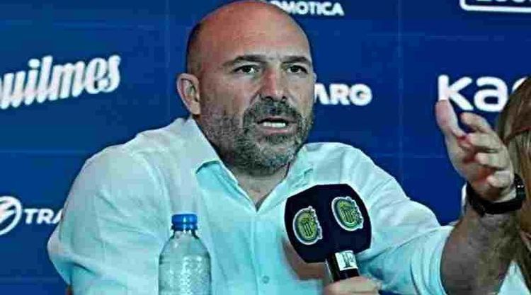 Central: Belloso ratificó a Jorge Almirón y le pegó fuerte a Carlos Quintana