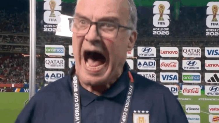 (Video) “¡Dale de una vez!”: El exabrupto de Bielsa que quedó captado en cámaras