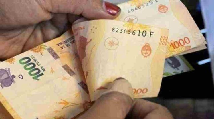 Los salarios crecieron 2,5% en enero, pero se mantienen por debajo de la inflación
