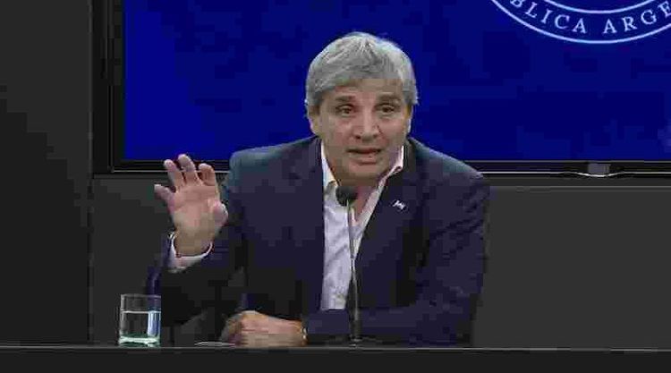 Caputo cruzó a Kicillof: “Solo puede ser tomado en serio por un grupo de fanáticos”