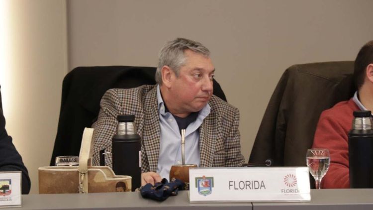 Presidente de ARU criticó la represa Casupá: Carlos Enciso respondió que el proyecto “es un hecho”