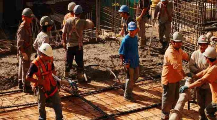 Crisis laboral: advierten que el 59% de los sectores productivos redujo empleo registrado en la gestión de Milei