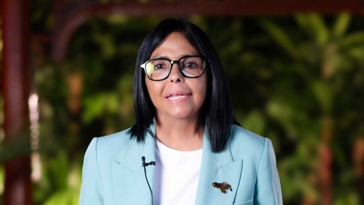 Delcy Rodríguez le entregó en bandeja de plata el 20% de su petróleo a Donald Trump