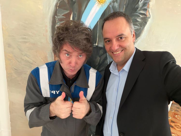 Milei le quita el respaldo a Manuel Adorni: en Casa Rosada lo dan por expulsado