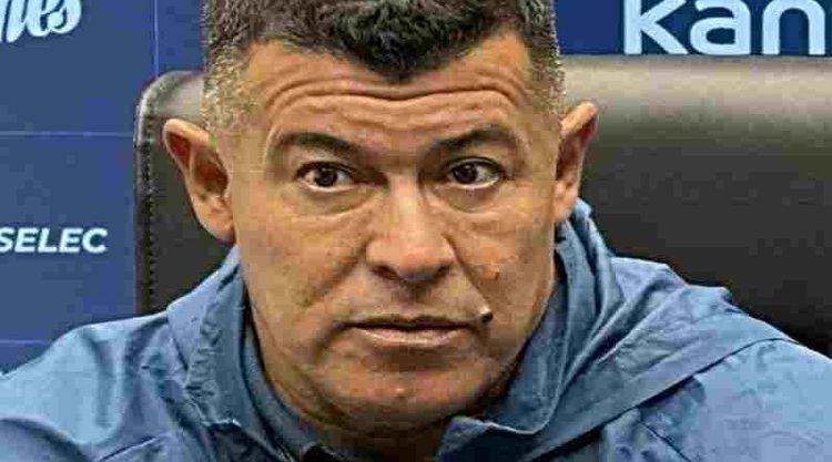 Almirón y la mitad del vaso lleno: “El balance es súper positivo”