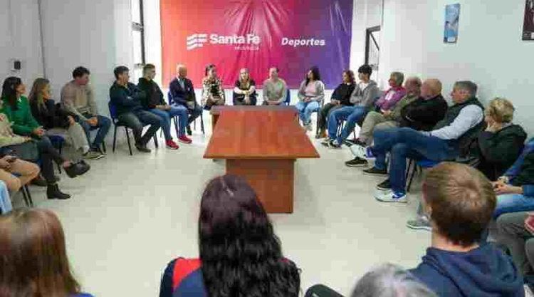 La provincia entregó aportes económicos a deportistas que competirán en los Juegos Suramericanos de la Juventud 2026