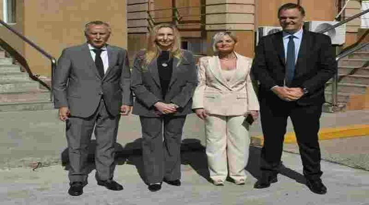 Karina Milei volvió a respaldar a Adorni y sumó a Lugones, en conflicto con el PAMI