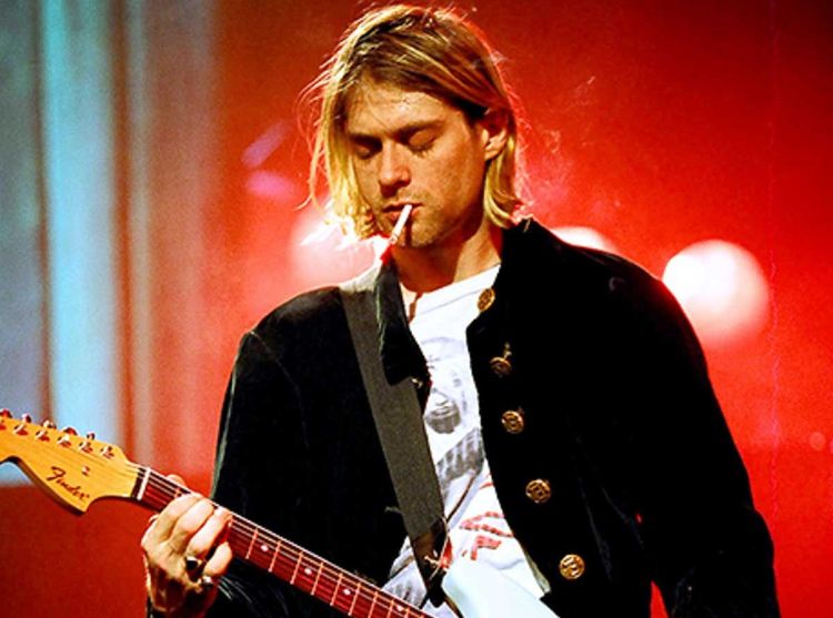 Revelan informe que contradice la autopsia de 1994 sobre la muerte de Kurt Cobain