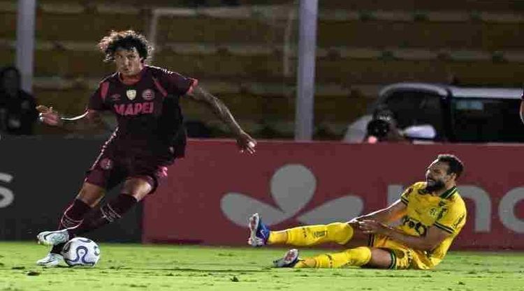 Lanús sufrió una dura derrota como visitante ante Mirassol por la Copa Libertadores 2026