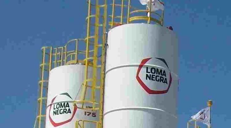 Loma Negra vuelve a vestirse de celeste y blanco después de dos décadas