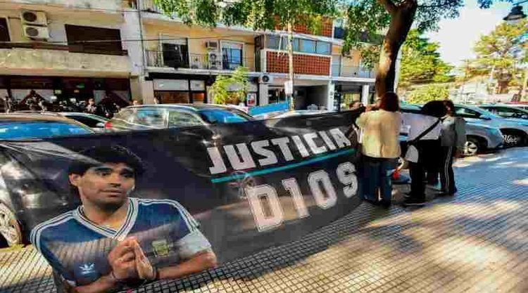 Caso Maradona: declarará un médico recomendado por el abogado Víctor Stinfale