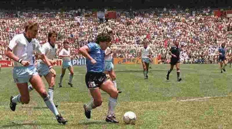 La “armadura” de 20 dólares: la increíble odisea de las camisetas azules en México 86