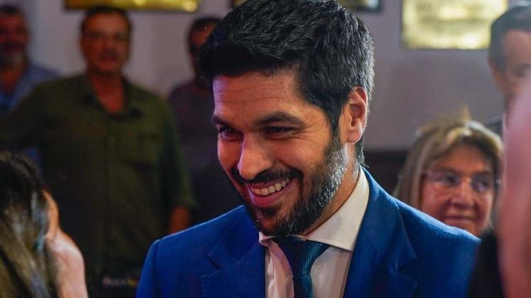 El FA está convencido de que Ojeda violó la Constitución y citará expertos al Parlamento