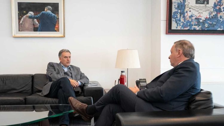 Orsi recibió a Álvaro Delgado, último de los líderes de la oposición, para coordinar política exterior
