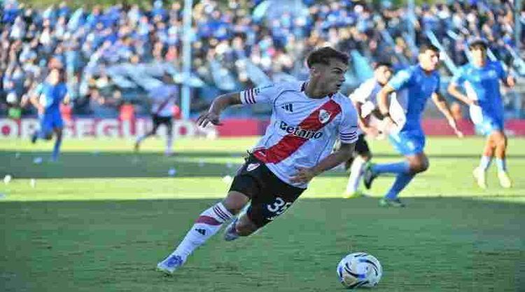 River le ganó a Estudiantes de Río Cuarto por 2-0 y trepó a la punta de la zona B del Torneo Apertura 2026