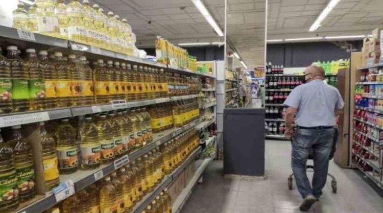 Crisis en Mar del Plata: afirman que hay artículos que ya no se compran y “mueren exhibidos en góndola”