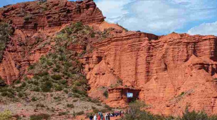 Fuerte crisis del turismo: casi no hay reservas para el fin de semana largo