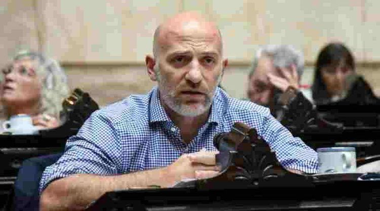 Yacobitti dice que “el gobierno está al margen de la ley” por el incumplimiento del financiamiento universitario
