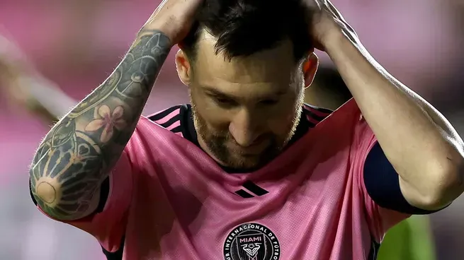 Inter Miami venció 6-4 en un partidazo a Philadelphia Union pero encendió las alarmas: Lionel Messi sintió una molestia y pidió el cambio