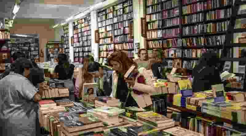 Este viernes vuelve “Noche de Librerías” con feria, actividades y promociones especiales