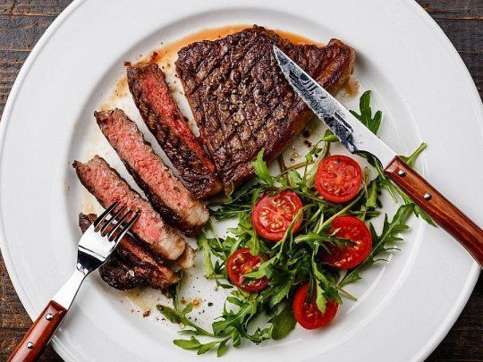 La popular parrilla del país que tiene deudas de millones y se enfrenta a la desaparición