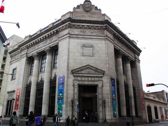 El BCRA busca copiar el modelo de Perú de los 90 para acumular reservas: ¿Es aplicable en la Argentina?