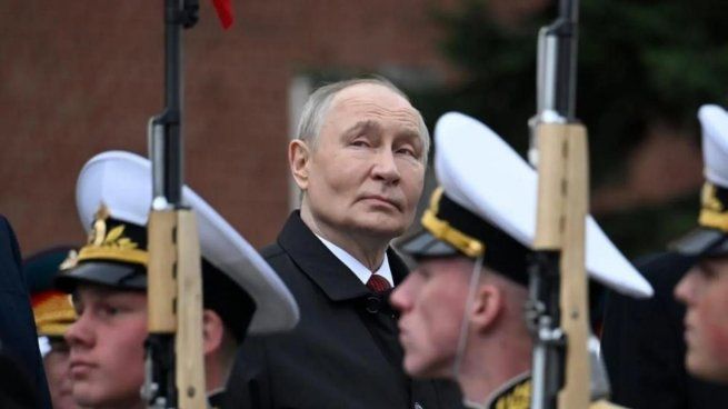 Vladimir Putin denunció a la OTAN durante el desfile del Día de la Victoria rusa