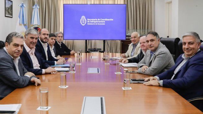 Transporte en crisis: el Gobierno se reunió con empresas y promete mejorar frecuencias en el AMBA