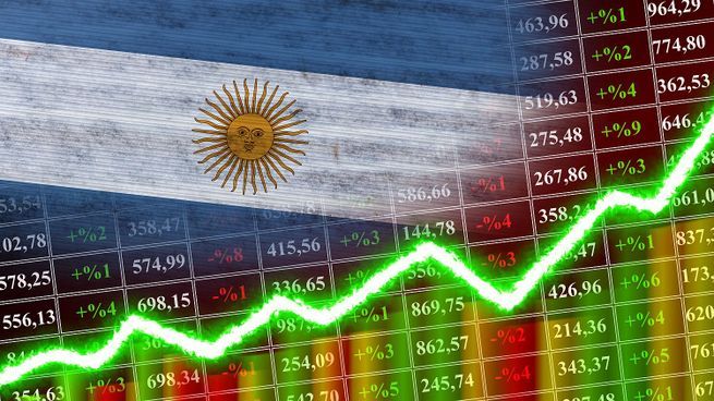 Crece el debate en la city por la inflación de los próximos meses, mientras el Gobierno busca blindar los pagos de la deuda