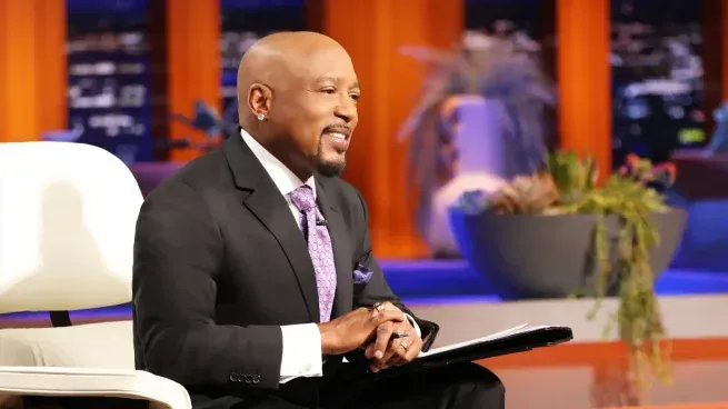 De trabajar por 2 dólares al día a convertirse en un diseñador de 350 millones: la historia de Daymond John