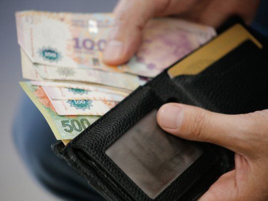 La economía enfrenta fuertes contrastes en el consumo