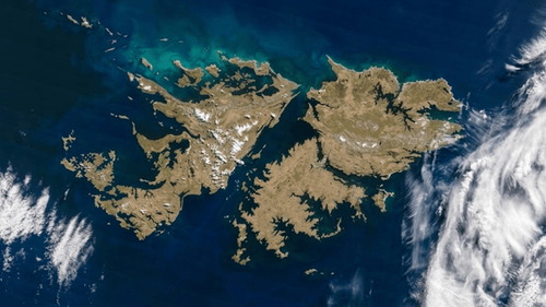 Malvinas, una carrera contra el tiempo: petróleo, defensa y la batalla por el relato de 1982