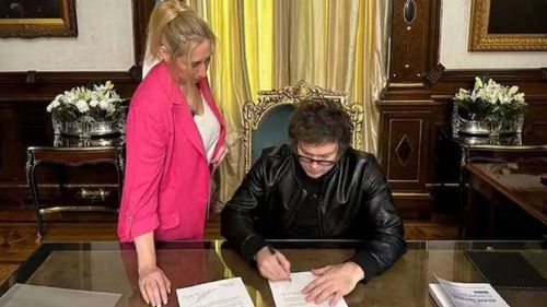 Milei enviará al Congreso un proyecto para saldar la deuda en litigio del default de 2001