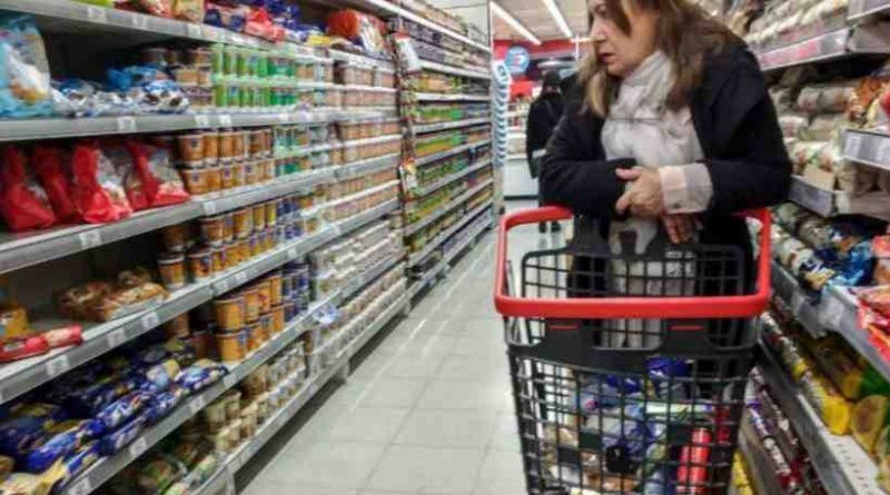 Consumo en mutación, caída en supermercados y giro hacia compras de cercanía
