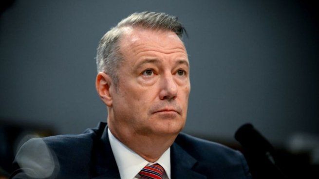 Renunció el director interino del ICE que encabezó las detenciones de migrantes en EEUU