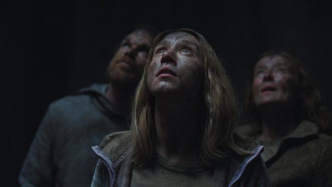 Drogó y encerró en un búnker a toda su familia: la imperdible película de Prime Video basada en una novela argentina